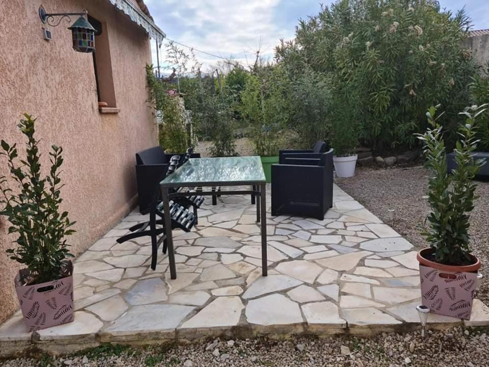 Studio Climatise Dans Villa Calme A 15Km De Cannes ペメナード エクステリア 写真