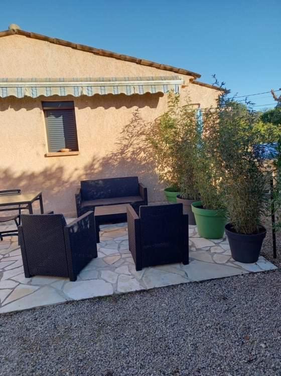 Studio Climatise Dans Villa Calme A 15Km De Cannes ペメナード エクステリア 写真