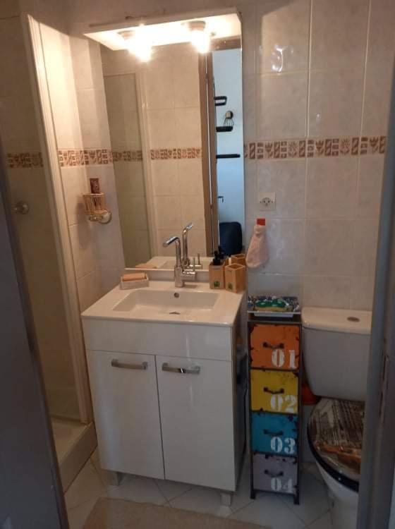 Studio Climatise Dans Villa Calme A 15Km De Cannes ペメナード エクステリア 写真